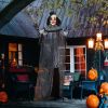 HOMCOM Classic Black and White Striped Clown Outdoor Halloween Decoration